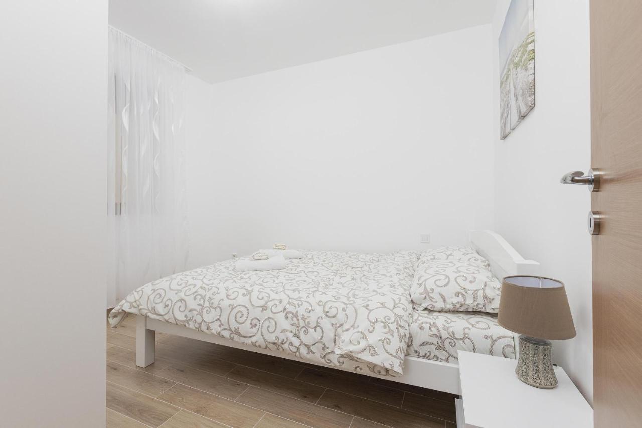 Muo Sea Front Apartments Kotor Dış mekan fotoğraf