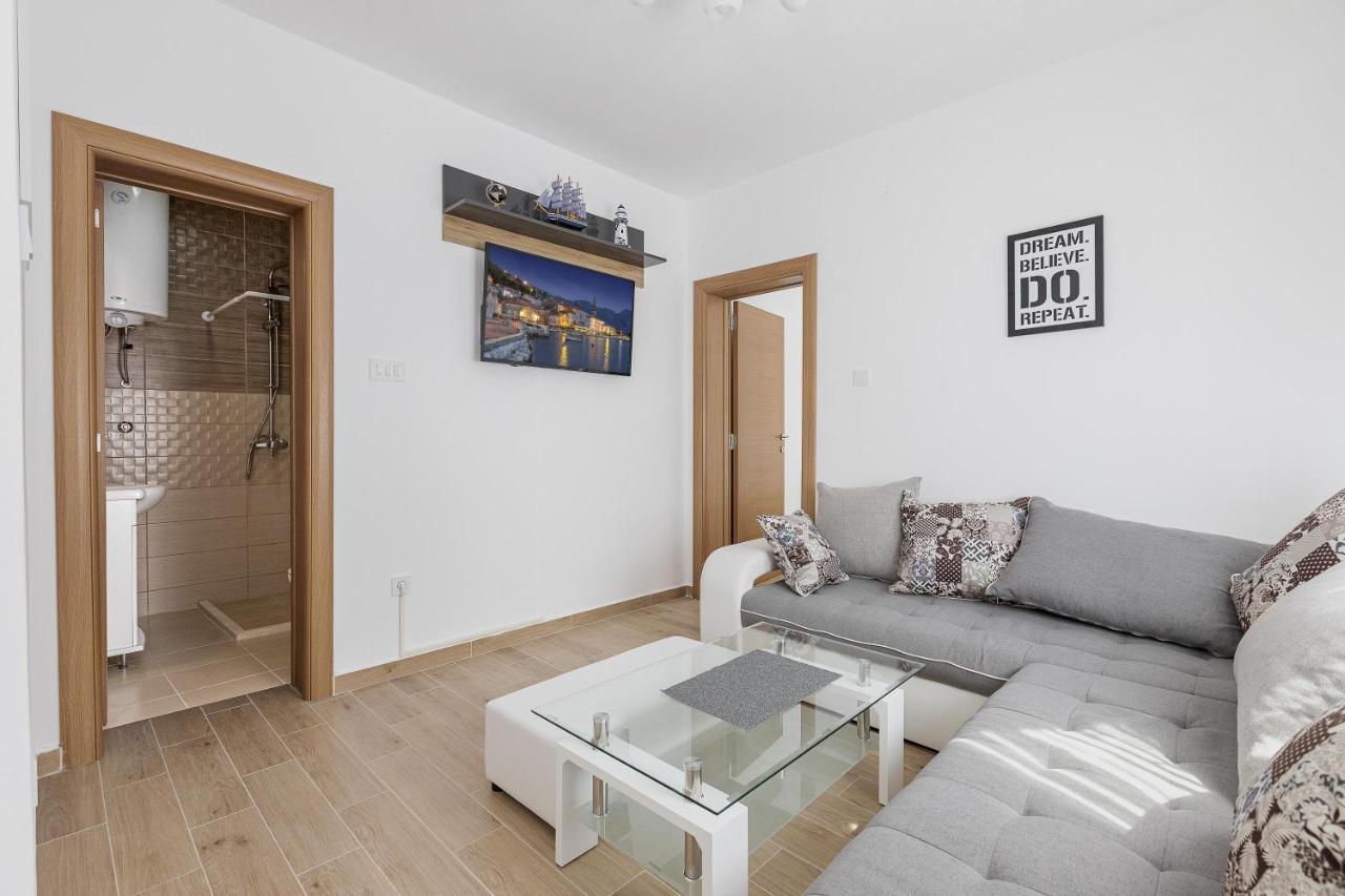 Muo Sea Front Apartments Kotor Dış mekan fotoğraf