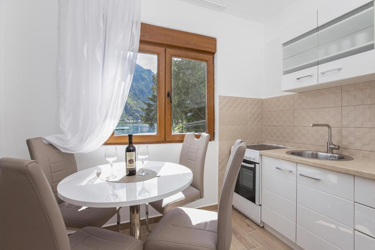 Muo Sea Front Apartments Kotor Dış mekan fotoğraf