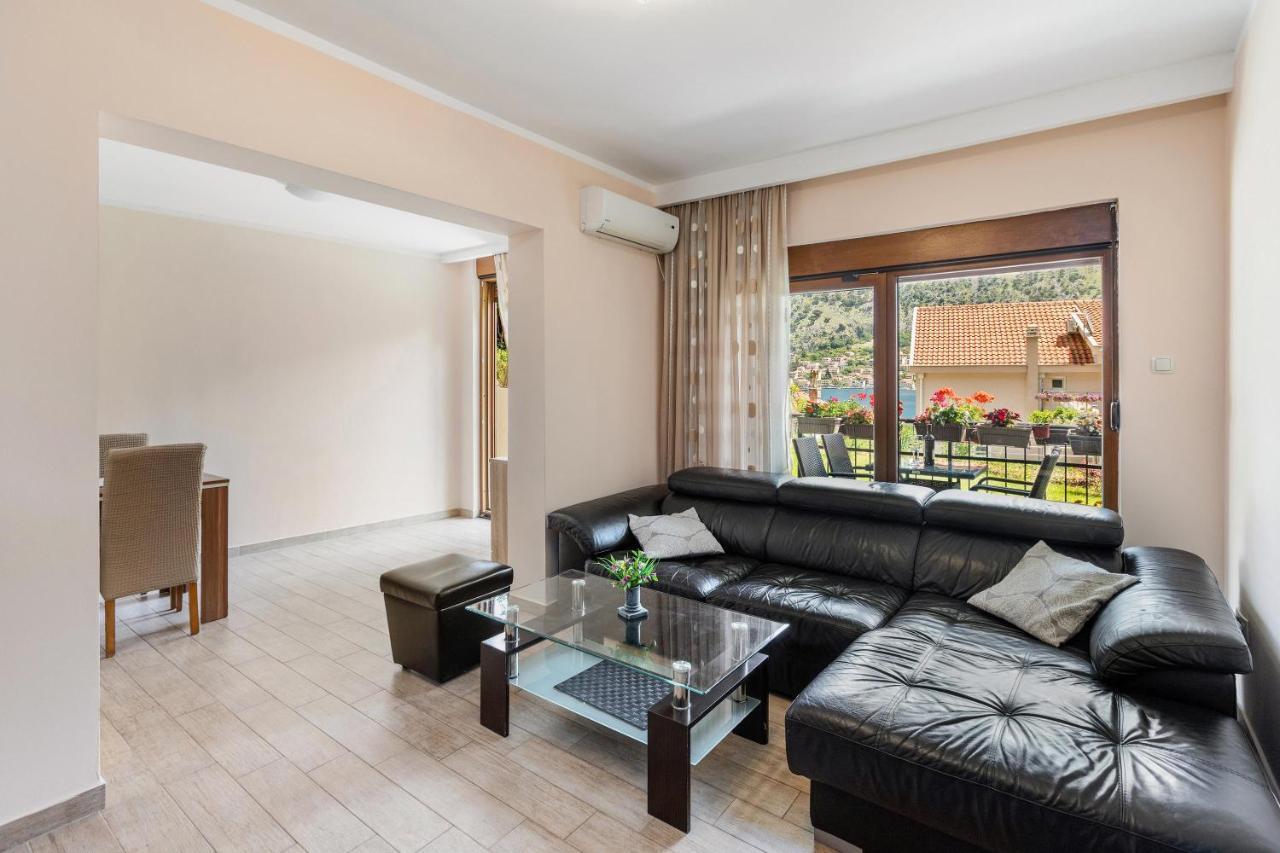 Muo Sea Front Apartments Kotor Dış mekan fotoğraf