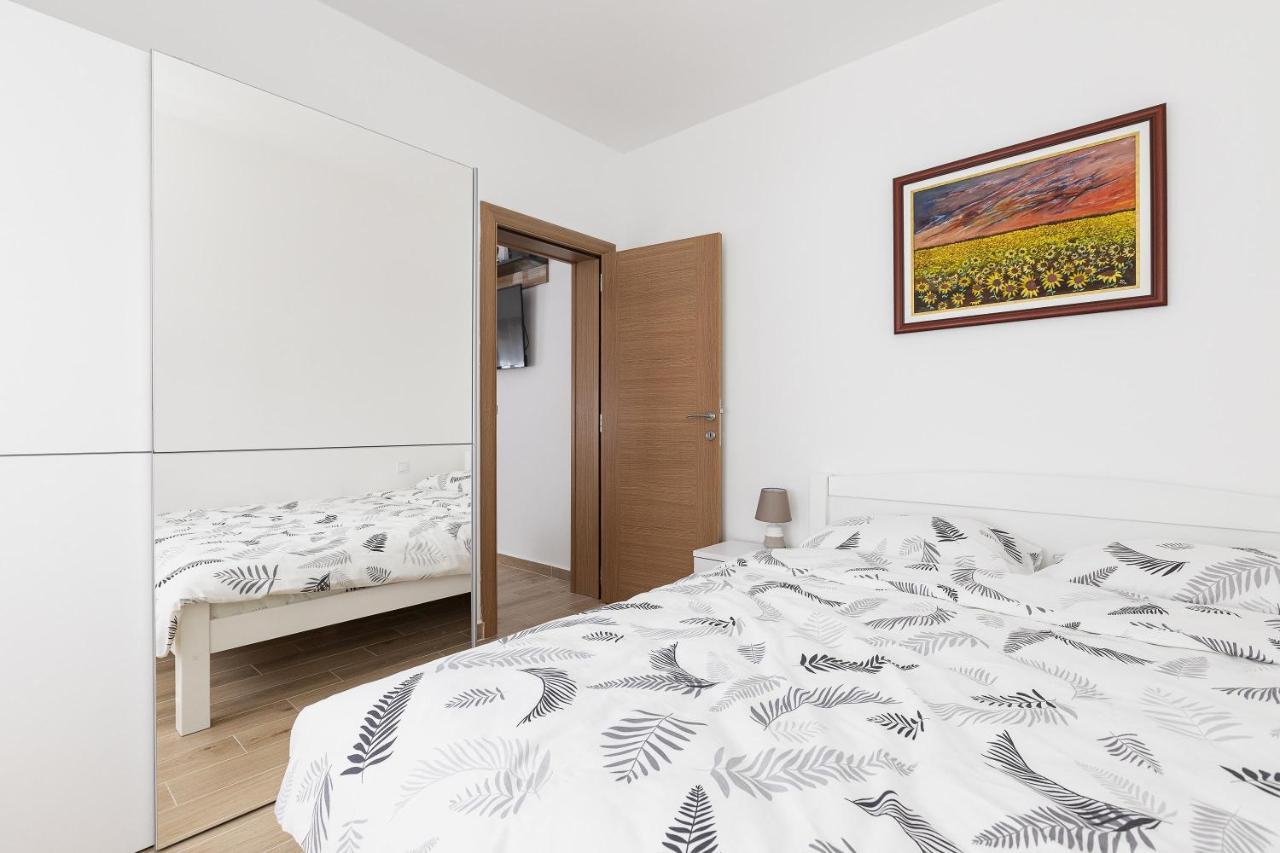 Muo Sea Front Apartments Kotor Dış mekan fotoğraf